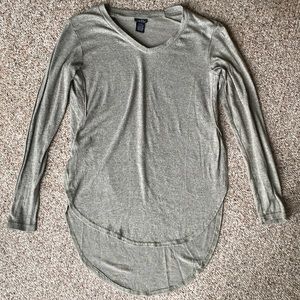 Long sleeve Short in Front Long in Back Side slit Women’s top